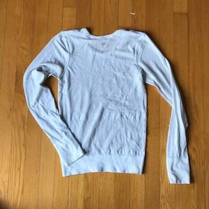 Lululemon White workout shirt size 4 long sleeve